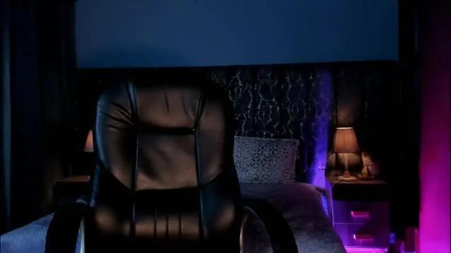 Image 2 of lea_velle Stream on Chaturbate on 11 days ago