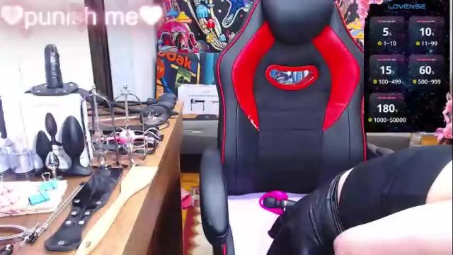 Image 11 of leah__smtith Stream on Chaturbate on 5 days ago