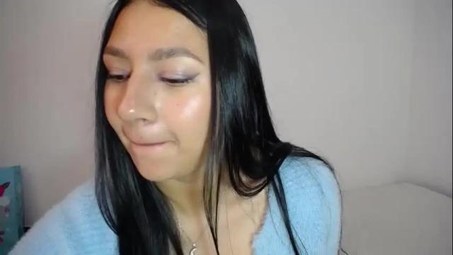 Image 6 of leah_cyrus Stream on Chaturbate on 6 months ago
