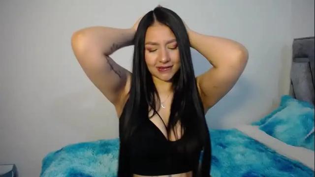 Image 4 of leah_cyrus Stream on Chaturbate on 5 months ago