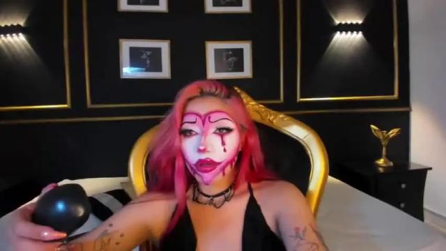 Image 7 of leah_lovett Stream on Chaturbate on 20 months ago