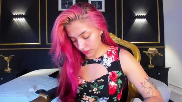 Image 4 of leah_lovett Stream on Chaturbate on 20 months ago