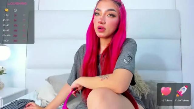 Image 10 of leah_lovett Stream on Chaturbate on 19 months ago