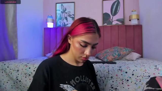 Image 10 of leah_lovett Stream on Chaturbate on 19 months ago
