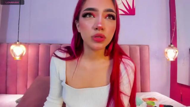 Image 11 of leah_lovett Stream on Chaturbate on 18 months ago