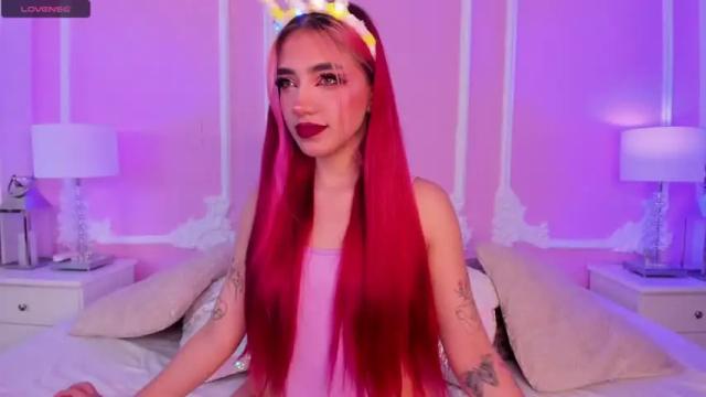 Image 12 of leah_lovett Stream on Chaturbate on 18 months ago