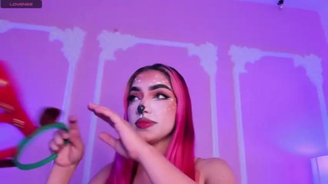 Image 11 of leah_lovett Stream on Chaturbate on 18 months ago