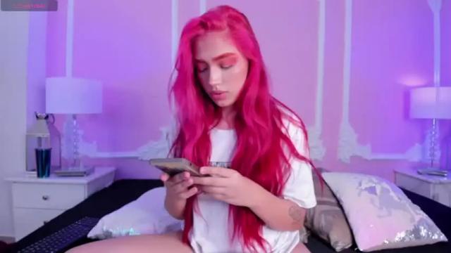 Image 2 of leah_lovett Stream on Chaturbate on 18 months ago