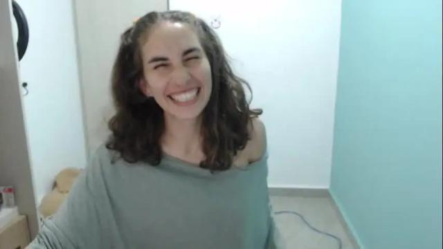 Image 2 of leah_sm Stream on Chaturbate on 19 months ago