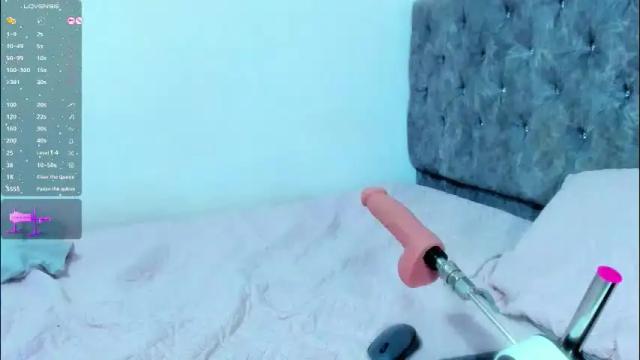 Image 6 of leah_thompsonn Stream on Chaturbate on 1 month ago