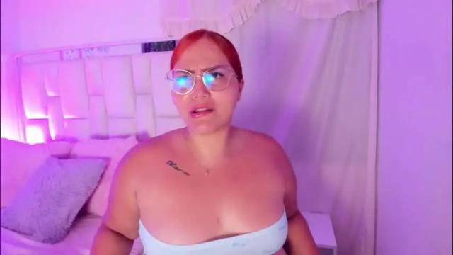 Image 7 of leahbarker Stream on Chaturbate on 2 months ago