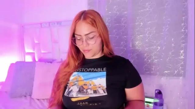 Image 12 of leahbarker Stream on Chaturbate on 1 month ago