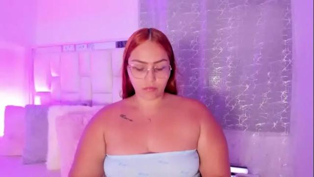 Image 4 of leahbarker Stream on Chaturbate on 1 month ago