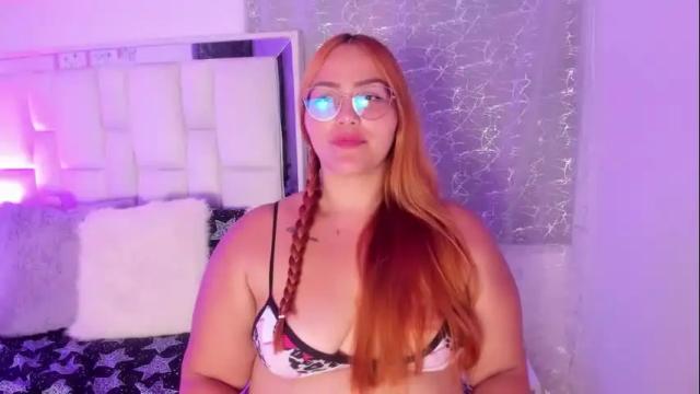 Image 8 of leahbarker Stream on Chaturbate on 1 month ago