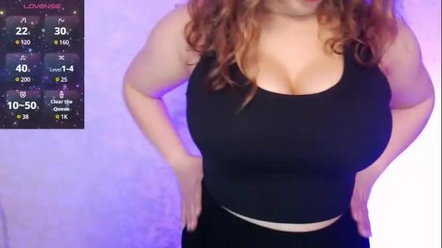 Image 11 of leahbarton Stream on Chaturbate on 3 days ago