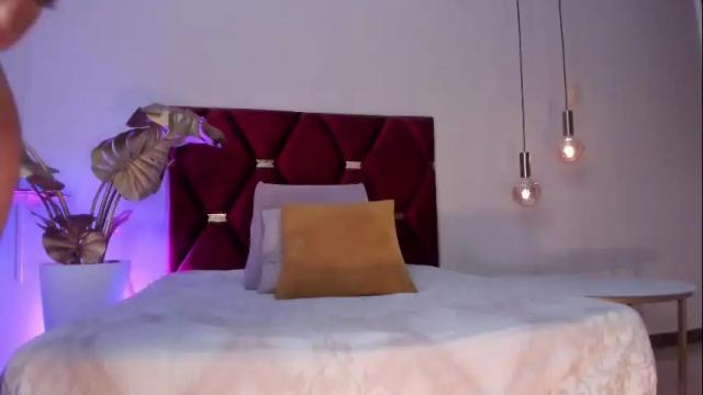Image 10 of leahcaarter Stream on Chaturbate on 21 days ago