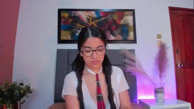 Image 12 of leahcaarter Stream on Chaturbate on 9 days ago