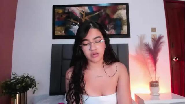 Image 10 of leahcaarter Stream on Chaturbate on 3 days ago