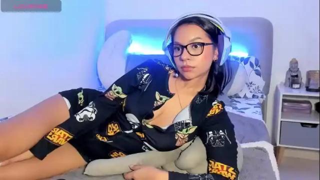 Image 11 of leahmarsh Stream on Chaturbate on 1 month ago