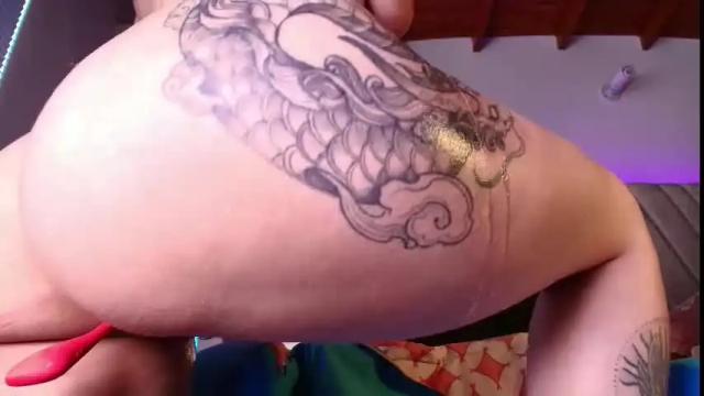 Image 2 of leahprada_ Stream on Chaturbate on 1 month ago