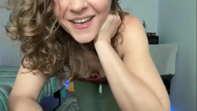 Image 10 of leahsparkles Stream on Chaturbate on 1 month ago