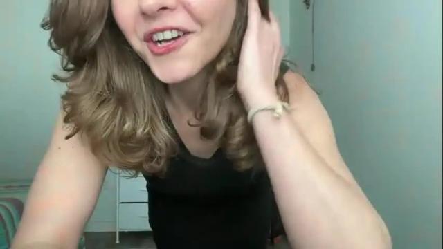 Image 3 of leahsparkles Stream on Chaturbate on 1 month ago