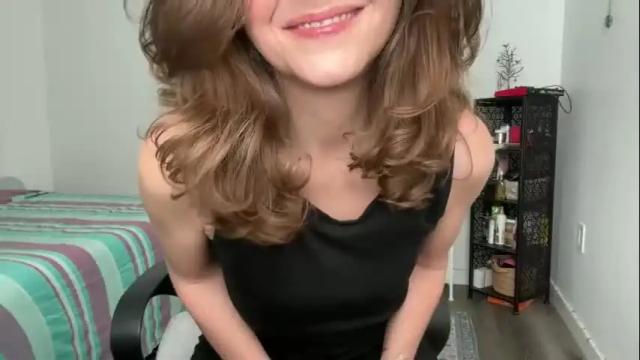 Image 7 of leahsparkles Stream on Chaturbate on 1 month ago