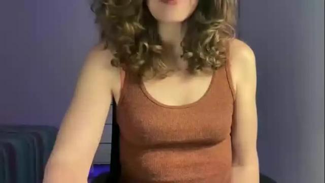 Image 2 of leahsparkles Stream on Chaturbate on 1 month ago