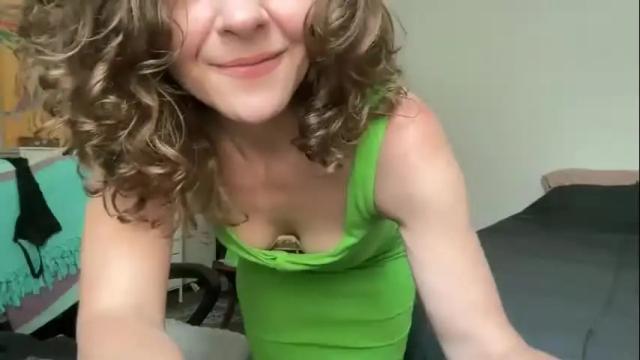 Image 8 of leahsparkles Stream on Chaturbate on 24 days ago