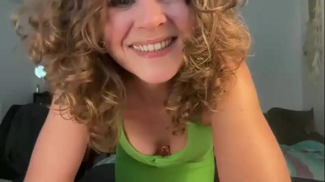 Thumbnail 1, leahsparkles's Stream at Chaturbate, 11 days ago