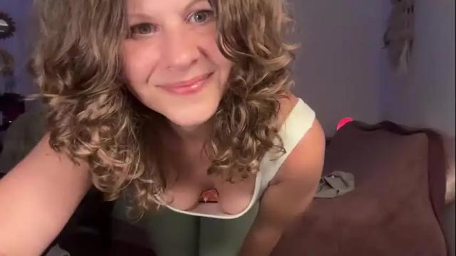 Image 10 of leahsparkles Stream on Chaturbate on 2 months ago
