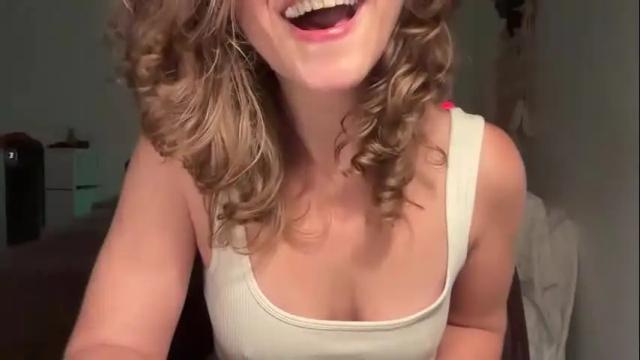 Image 11 of leahsparkles Stream on Chaturbate on 1 month ago
