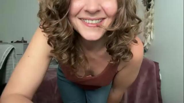 Image 10 of leahsparkles Stream on Chaturbate on 1 month ago