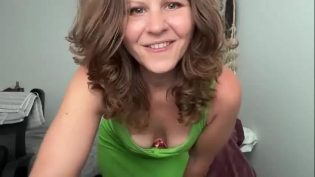 Thumbnail 1, leahsparkles's Stream at Chaturbate, 1 month ago