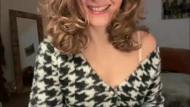 Image 4 of leahsparkles Stream on Chaturbate on 2 months ago