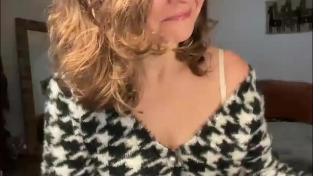 Image 6 of leahsparkles Stream on Chaturbate on 2 months ago