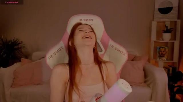 Image 1 of leahsthetics Stream on Chaturbate on 14 months ago