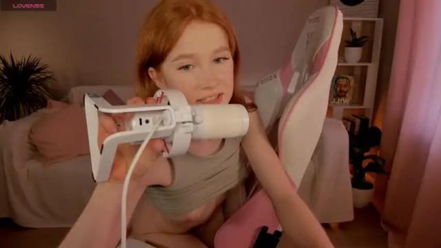 Image 5 of leahsthetics Stream on Chaturbate on 13 months ago