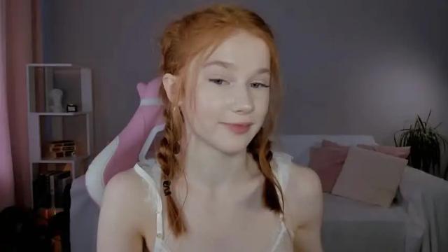 Image 3 of leahsthetics Stream on Chaturbate on 1 month ago