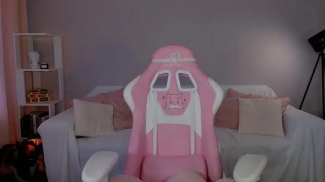 Image 7 of leahsthetics Stream on Chaturbate on 21 days ago
