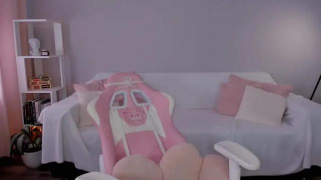 Image 2 of leahsthetics Stream on Chaturbate on 3 days ago