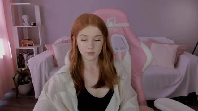 Image 2 of leahsthetics Stream on Chaturbate on 7 months ago
