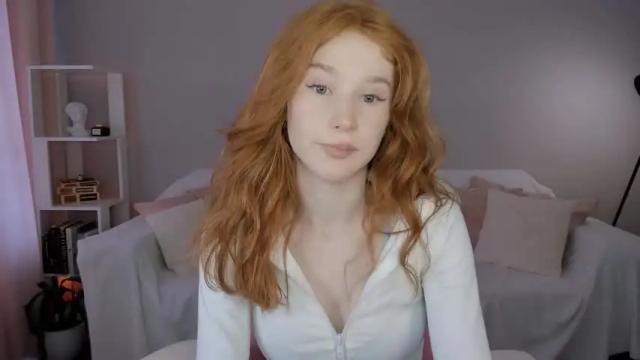 Image 2 of leahsthetics Stream on Chaturbate on 7 months ago