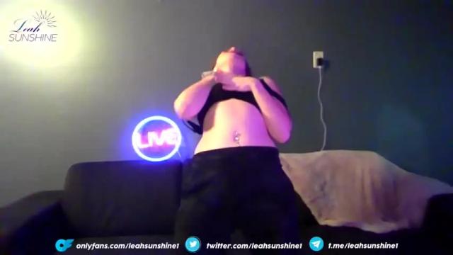 Image 11 of leahsunshine Stream on Chaturbate on 18 months ago