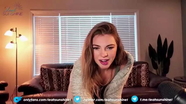 Image 7 of leahsunshine Stream on Chaturbate on 17 months ago