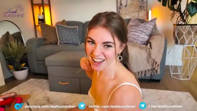 Image 2 of leahsunshine Stream on Chaturbate on 15 months ago