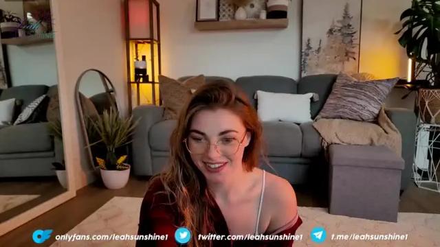 Image 6 of leahsunshine Stream on Chaturbate on 15 months ago