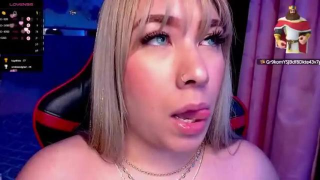 Image 10 of leahtemptation Stream on Chaturbate on 16 months ago