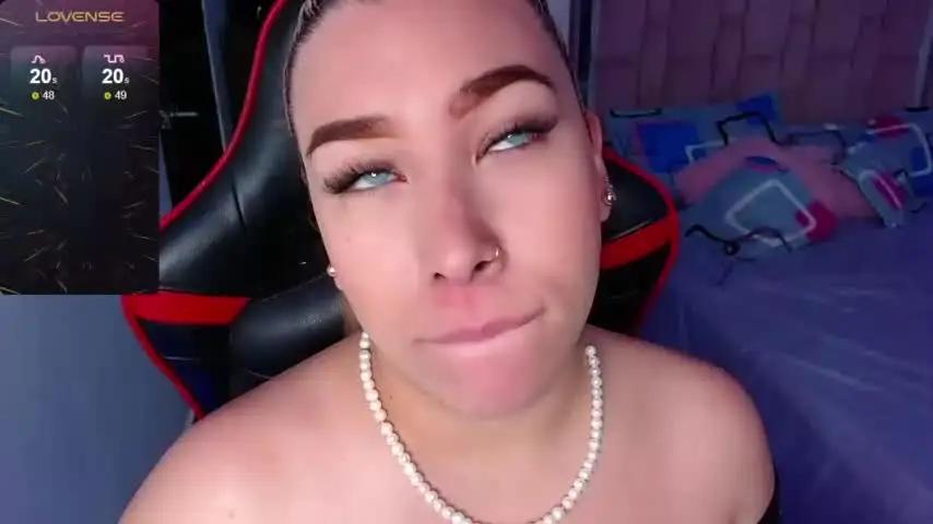 leahtemptation Chaturbate