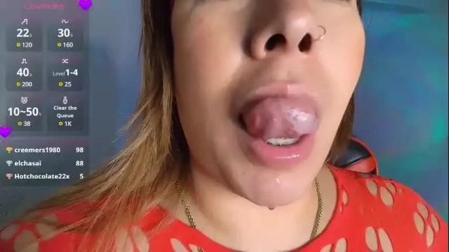 Image 12 of leahtemptation Stream on Chaturbate on 1 month ago